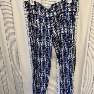 Vineyard vines performance leggings size XL. Great condition!